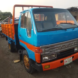 Toyota Dyna 200 Six Tyres Nigeria Used Petrol Truck