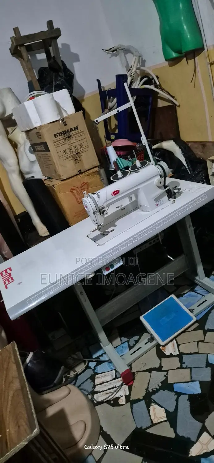 Industrial Sewing Machine