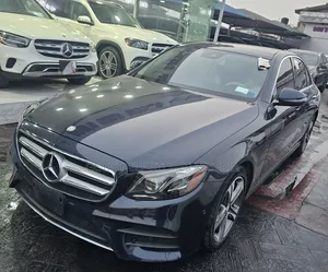 Mercedes-Benz E300 4Matic AWD Sedan (2.0L 4cyl 9A) 2017 Blue