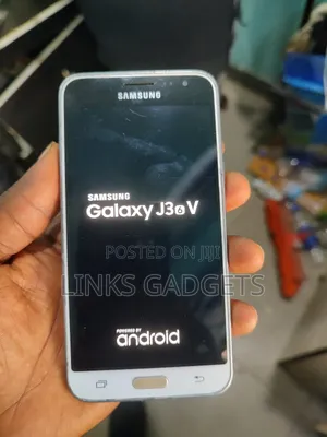 Samsung Galaxy J3 16 GB White