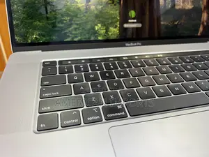 Laptop Apple MacBook Pro 2019 32GB Intel Core i7 SSD 1T