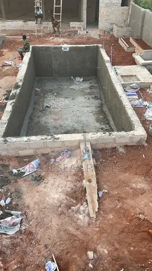 Pool Construction And Landscaping