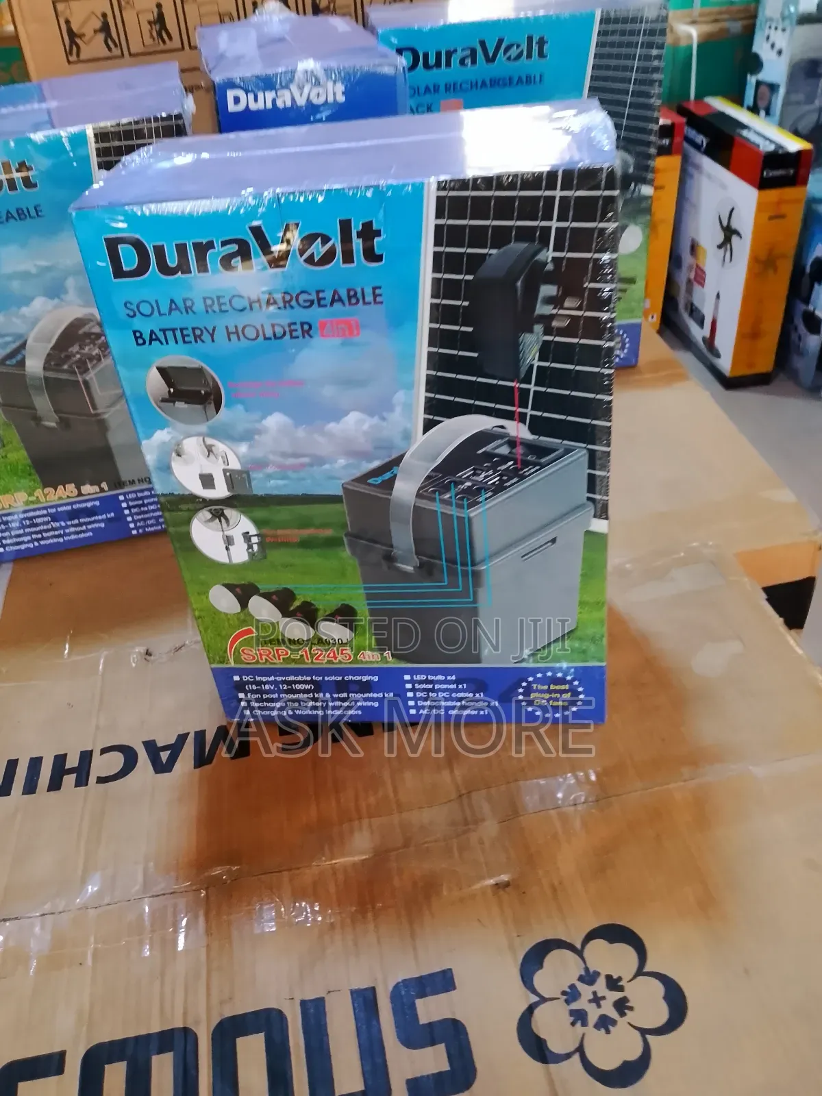 Duravolt 4 in 1 Solar Rechargeable Pack