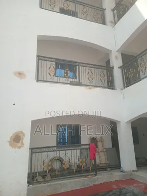 2bdrm Block of Flats in Durumi for rent