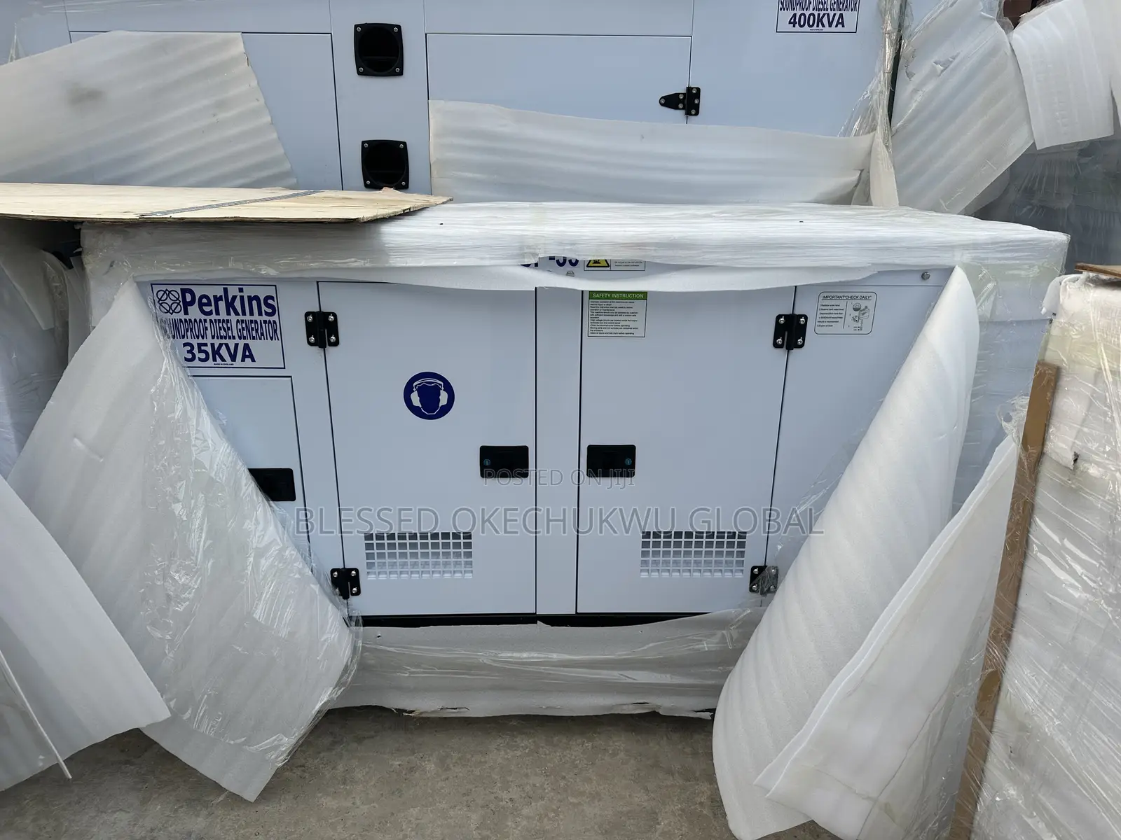 Sp35kva Perkins Soundproof Generator (Perkins Engine