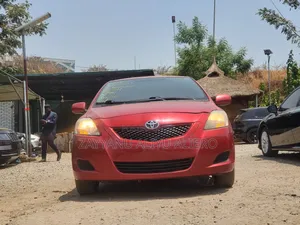 Toyota Yaris 2012 Maroon