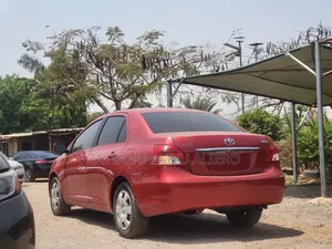 Toyota Yaris 2012 Maroon