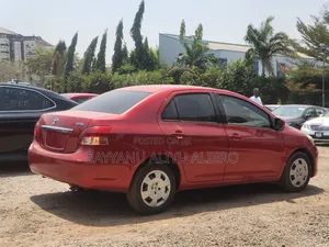 Toyota Yaris 2012 Maroon