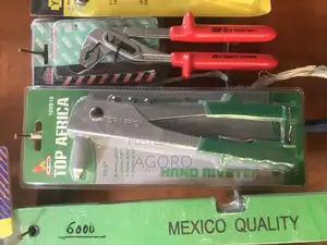 Hand Riveter
