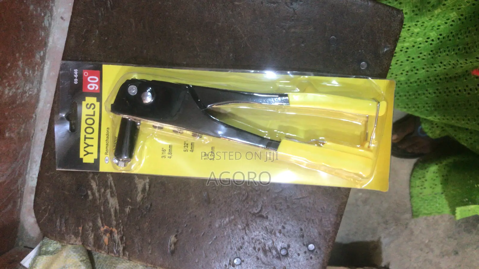 Hand Riveter