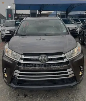 Toyota Highlander XLE 4x2 V6 (3.5L 6cyl 8A) 2018 Gray