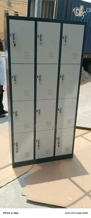 Metal Lockers 12 Doors