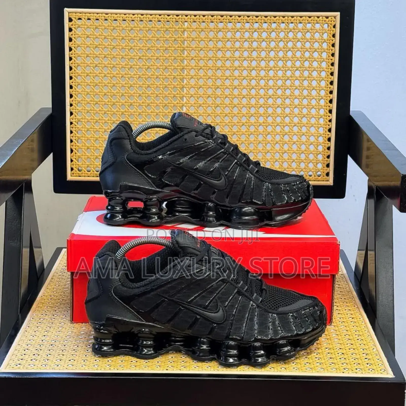 Nike Shox Tl Triple Luxury Sneakers