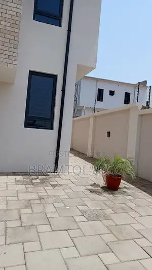 4bdrm Duplex in Guzape District for rent