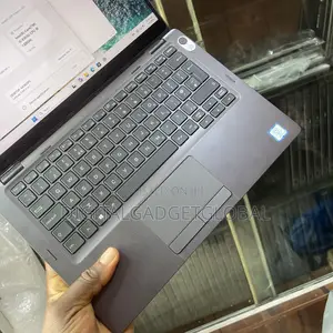 Laptop Dell Latitude 5300 8GB Intel Core i5 SSD 256GB