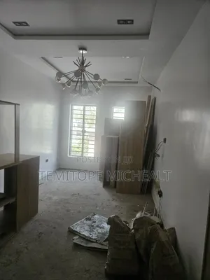 5bdrm Townhouse / Terrace in Wuse Zone for rent