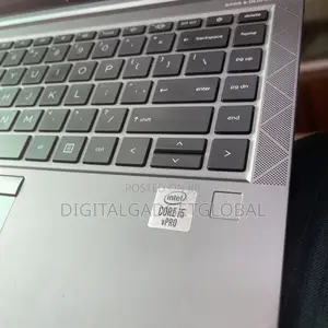 Laptop HP ZBook Firefly 14 G7 8GB Intel Core i5 SSD 256GB