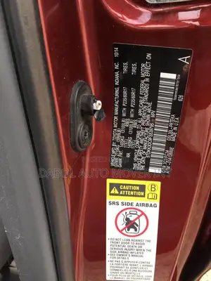 Toyota Sienna 2015 Red