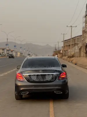 Mercedes-Benz C400 4Matic AWD Sedan (3.0L V6 7A) 2015 Gray