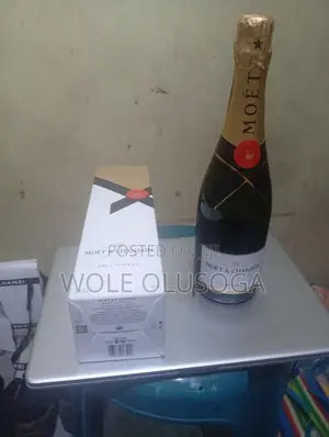 Champagne, Moet and Chandon