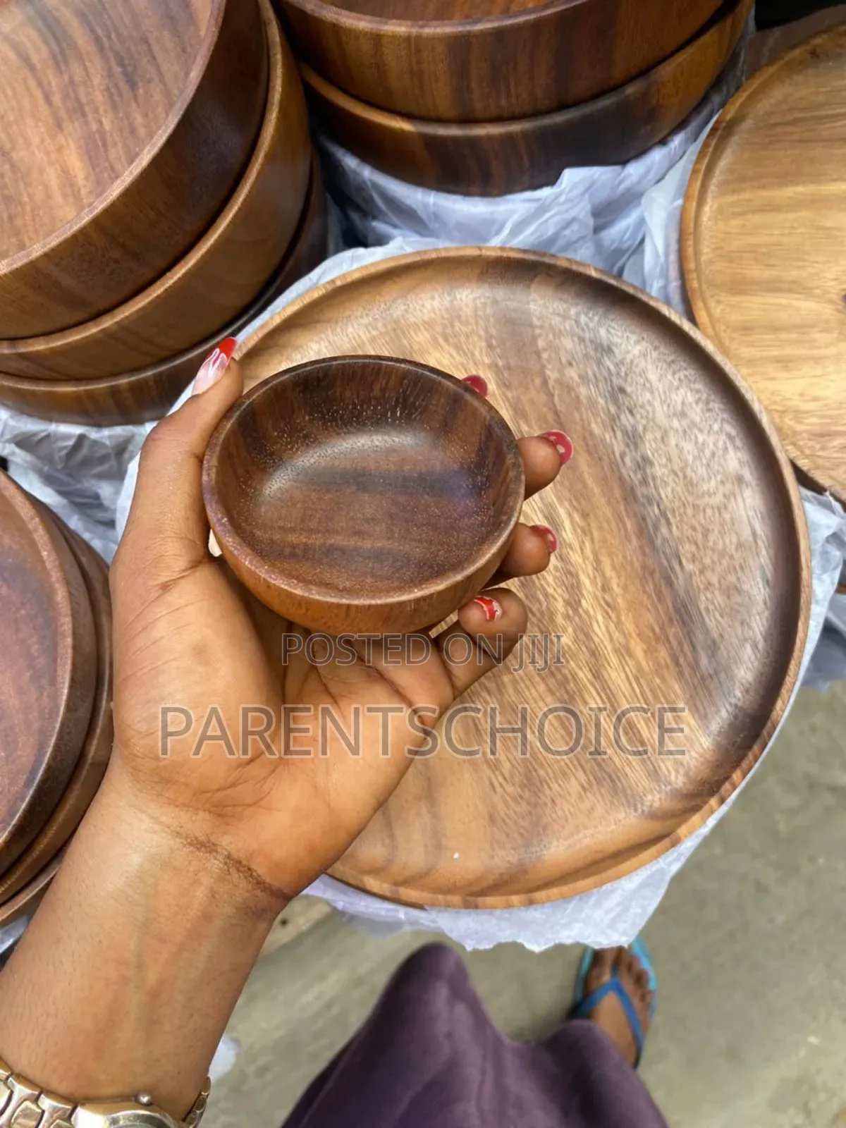 Quality Wooden Bowl- 6 Different Sizes