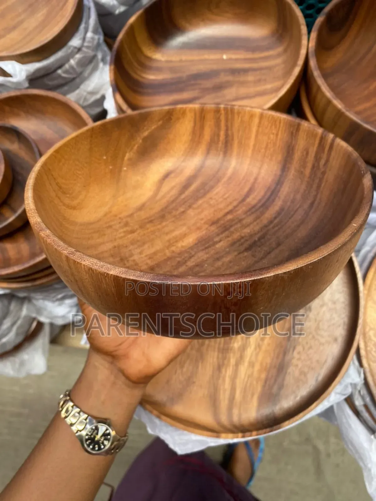 Quality Wooden Bowl- 6 Different Sizes