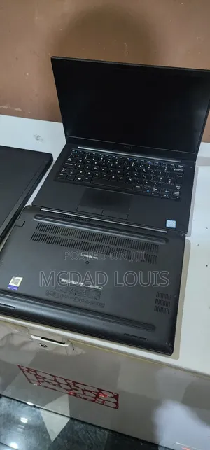 Laptop Dell Latitude 7390 16GB Intel Core i7 SSD 256GB
