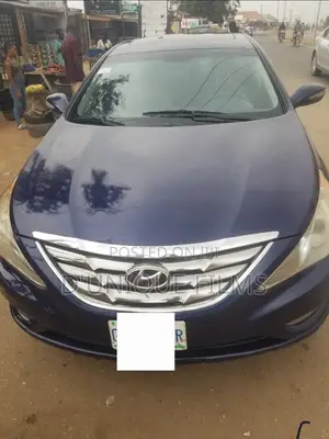 Hyundai Sonata Limited 2.0T Sedan (2.0L 4cyl 6A) 2011 Blue