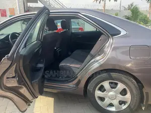 Toyota Camry LE 4dr Sedan (2.5L 4cyl 6A) 2017 Brown