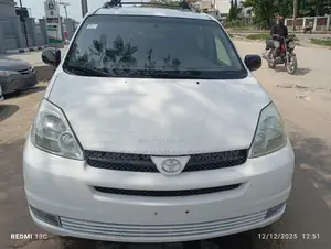 Toyota Sienna 2007 White