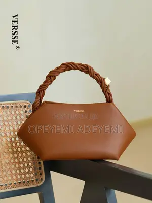 Curve Versse Bag