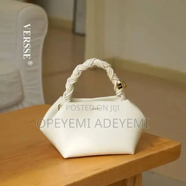 Curve Versse Bag