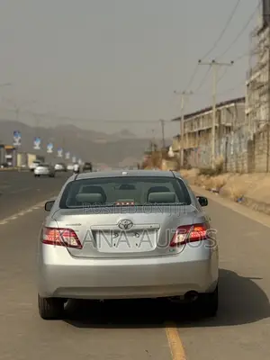 Toyota Camry LE 4dr Sedan (2.4L 4cyl 5A) 2009 Silver