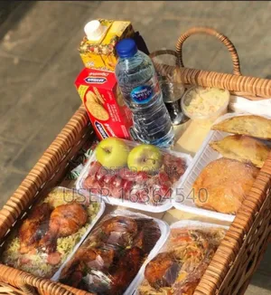 Food Tray and Juices