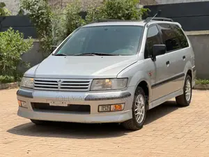 Mitsubishi SpaceWagon 2003 Silver