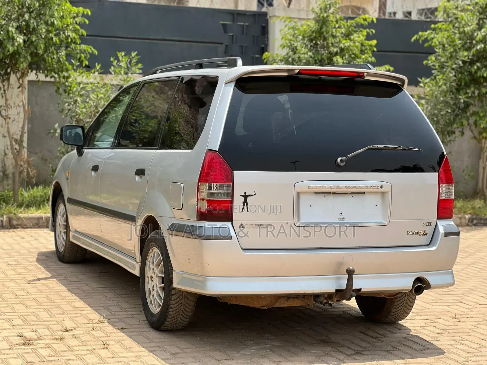 Mitsubishi SpaceWagon 2003 Silver