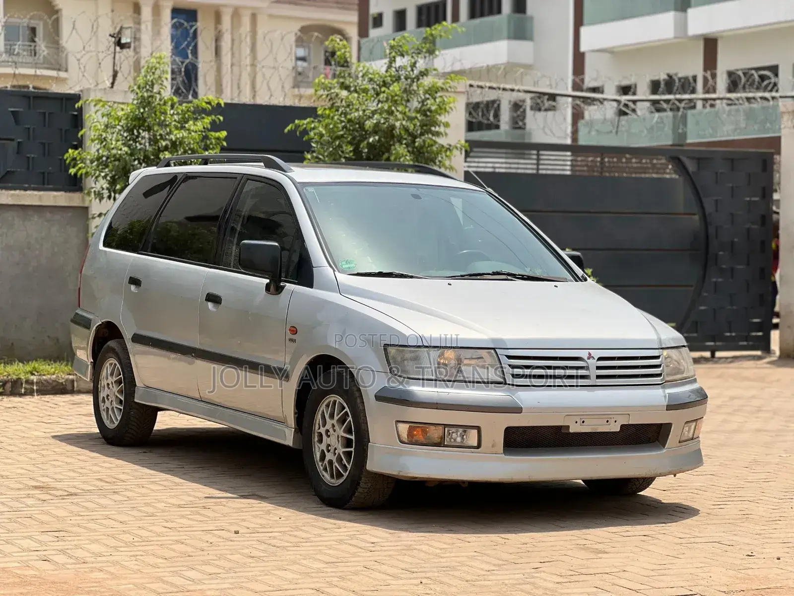 Mitsubishi SpaceWagon 2003 Silver