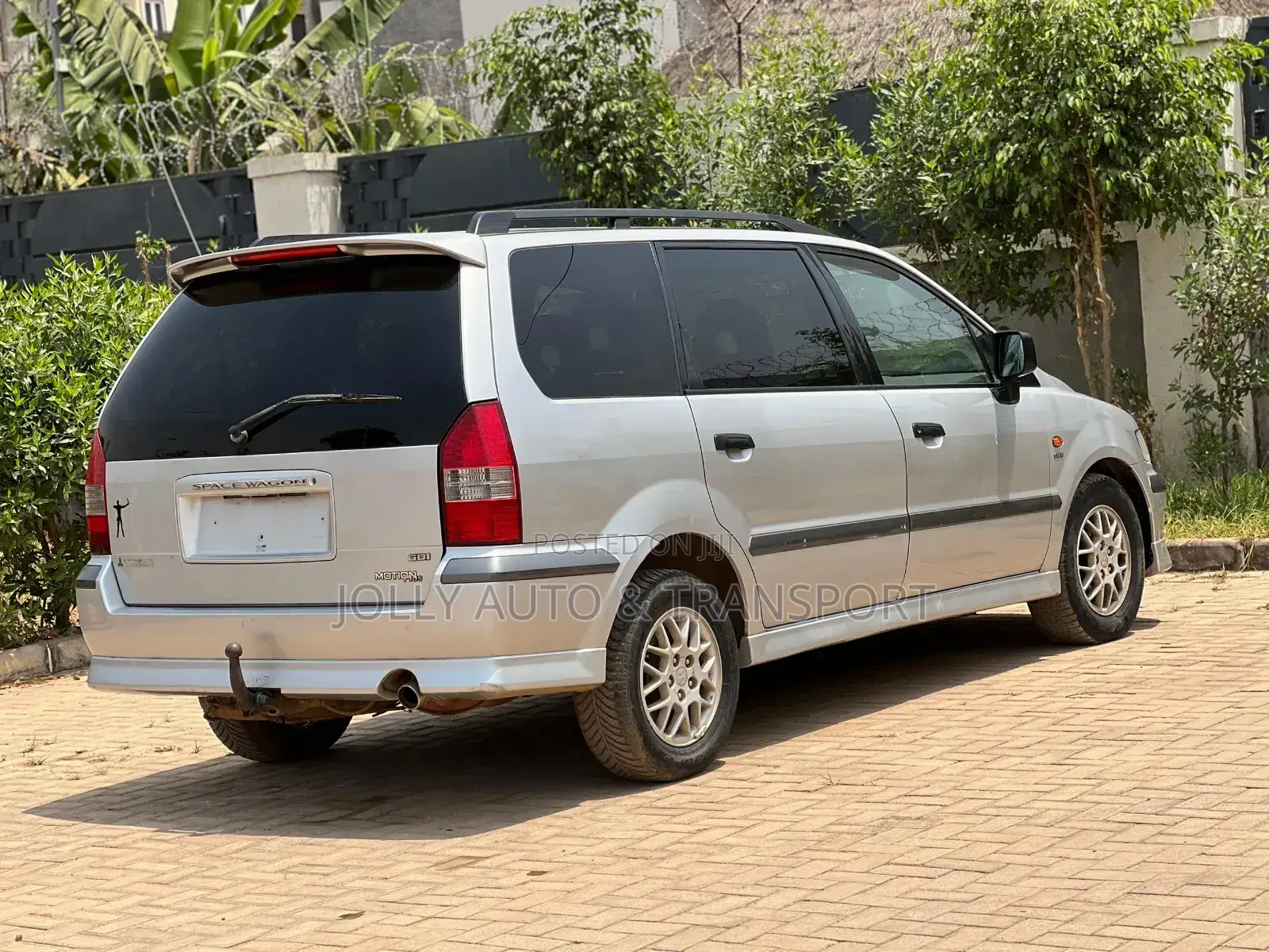 Mitsubishi SpaceWagon 2003 Silver
