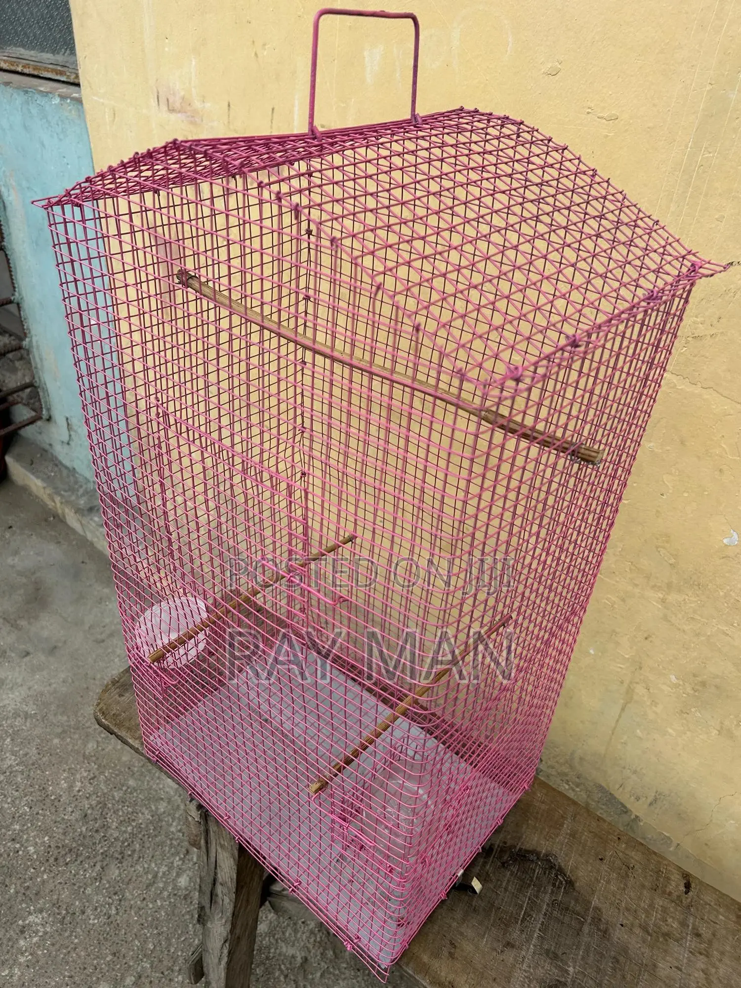 Standard Parrot Cages