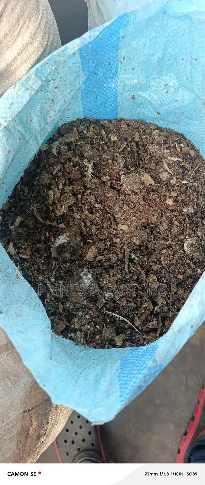 Poultry Manure for Farm