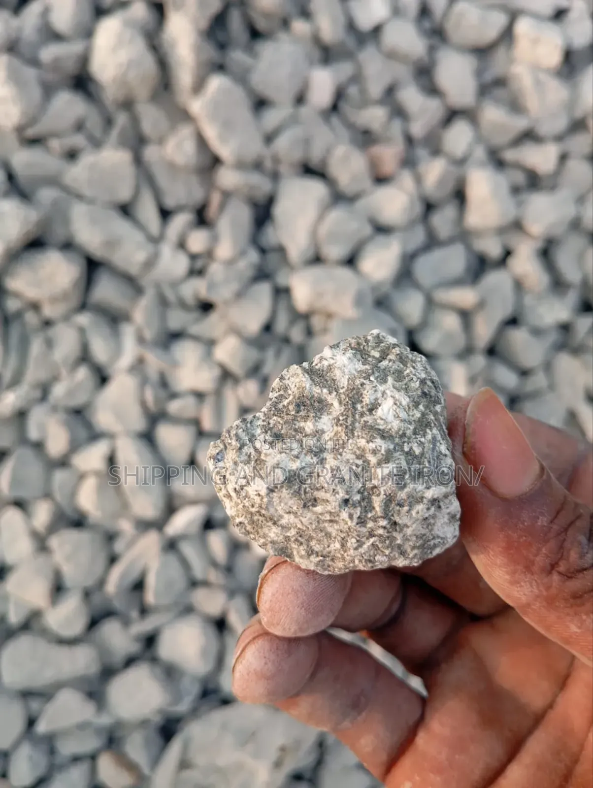Premium Chipping and Granite for Construction Workers