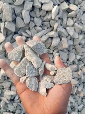 Premium Chipping and Granite for Construction Workers