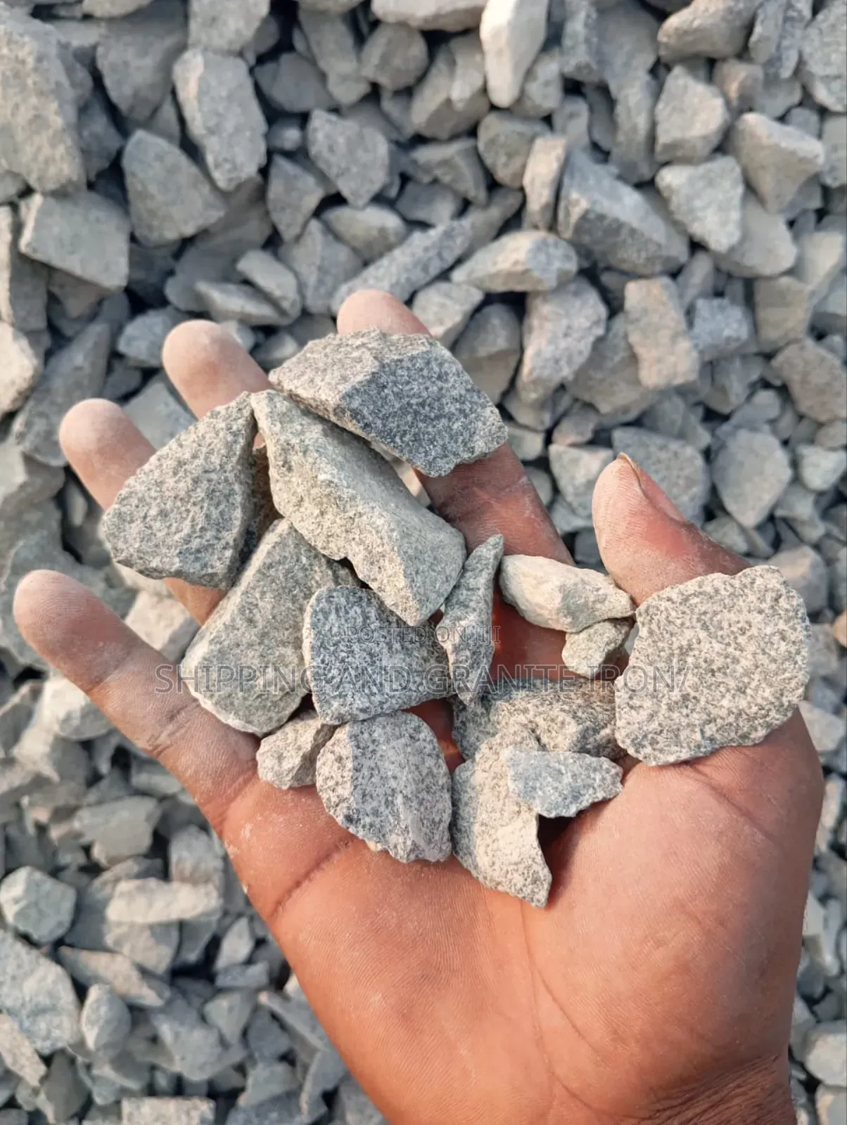 Premium Chipping and Granite for Construction Workers