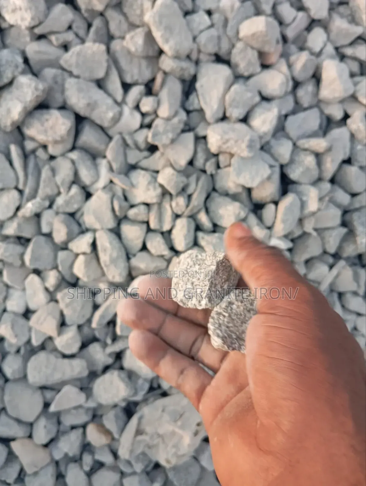 Premium Chipping and Granite for Construction Workers