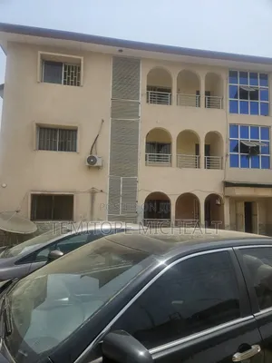 3bdrm Apartment in Garki Area 11 for rent