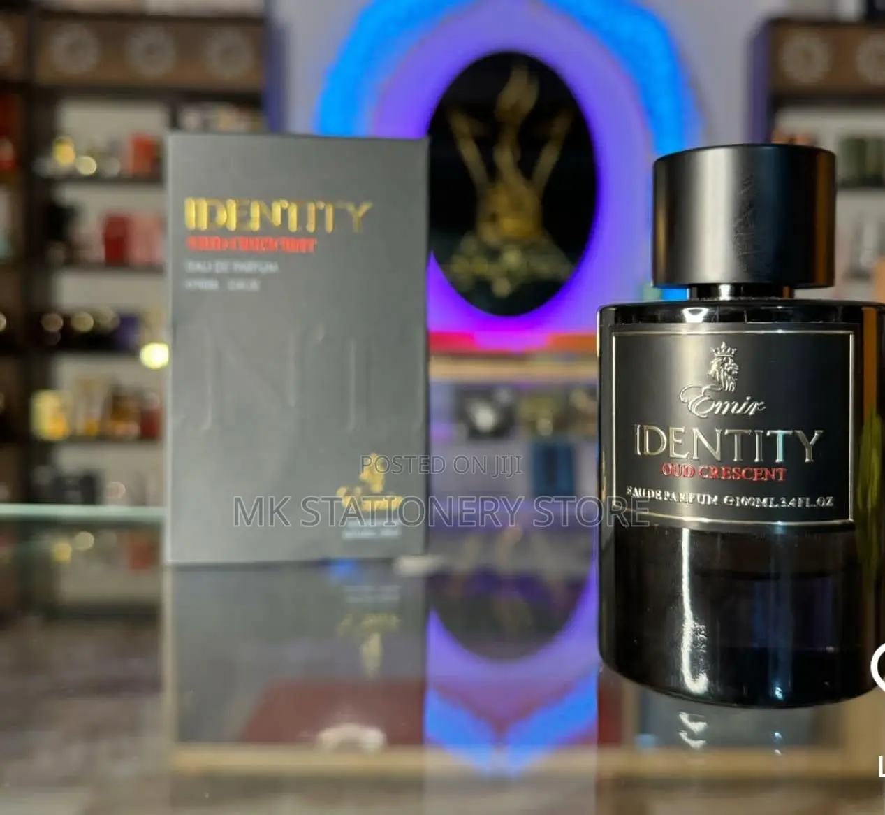 Identity Oud Crescent