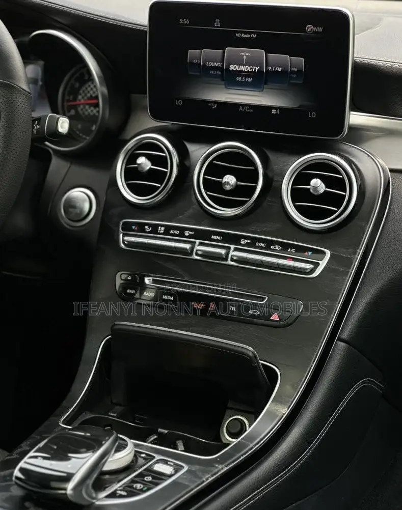 Mercedes-Benz GLC-Class 2019 Red