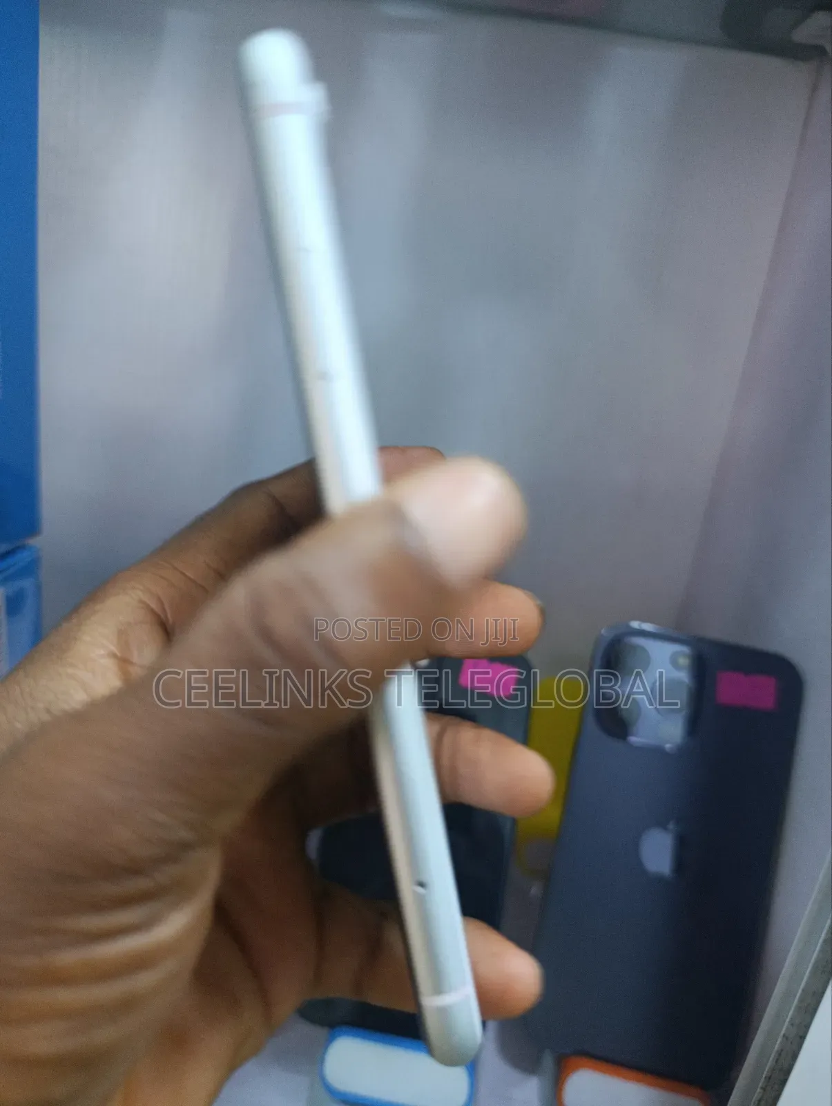 Apple iPhone XR 128 GB White
