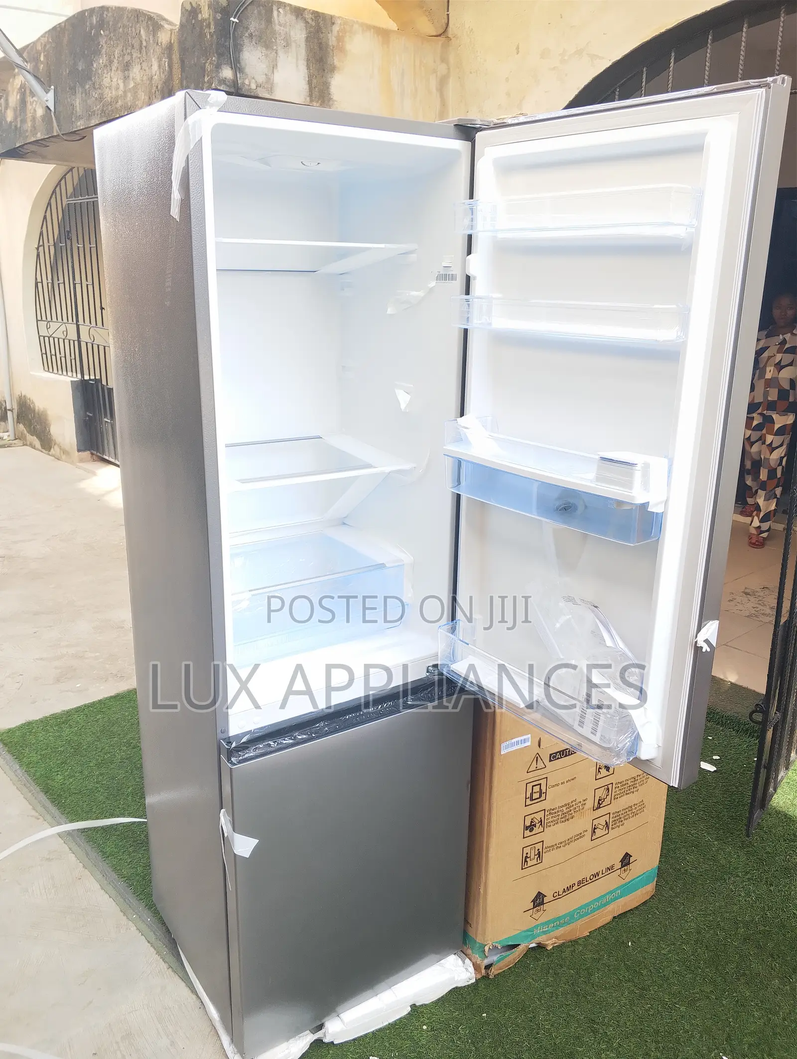 Hisense 264l Refrigerator With Spacious Storage