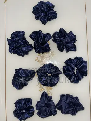 Navy Blue Luxury Scrunchies – Didia Luxe
